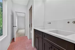 1434 Meadowcreek Ln, Dunwoody, GA 30338 - Photo 50