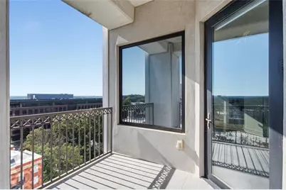 2828 Peachtree Road NW #1002, Atlanta, GA 30305 - Photo 4