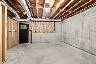 2175 River Cliff Dr, Roswell, GA 30076 - Photo 48