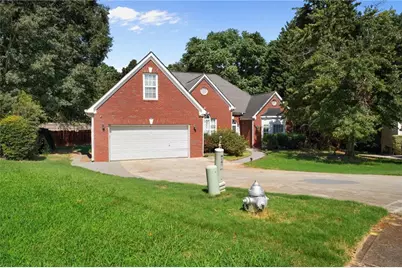 1000 Georgian Hills Dr, Lawrenceville, GA 30045 - Photo 2