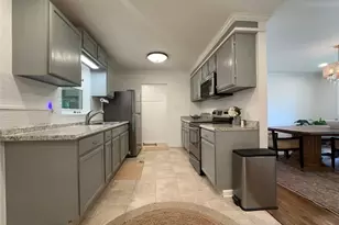 2498 Lakewood Dr NW, Kennesaw, GA 30152 - Photo 12