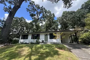 2498 Lakewood Dr NW, Kennesaw, GA 30152 - Photo 2