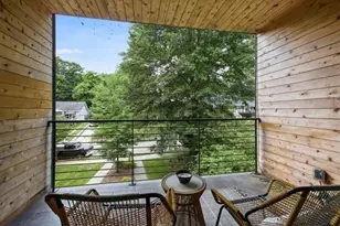 129 Holiday Ave, Atlanta, GA 30307 - Photo 22