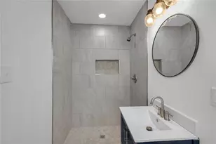 2541 Poplar St, Snellville, GA 30078 - Photo 22