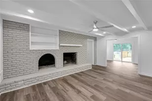 2541 Poplar St, Snellville, GA 30078 - Photo 12