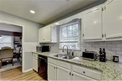 1921 Shady Creek Lane, Lawrenceville, GA 30043 - Photo 12