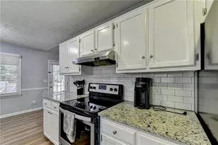 1921 Shady Creek Ln, Lawrenceville, GA 30043 - Photo 14
