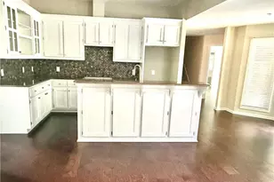 2660 Sandy Creek Cir, Loganville, GA 30052 - Photo 4