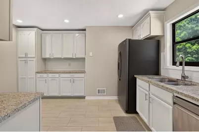 260 Park Avenue, Woodstock, GA 30188 - Photo 18