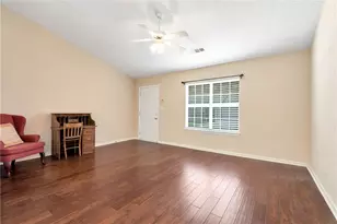 2987 Bentley Park Cir, Gainesville, GA 30504 - Photo 2