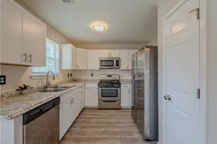 6196 Idlewood Cir, Lithonia, GA 30038 - Photo 8