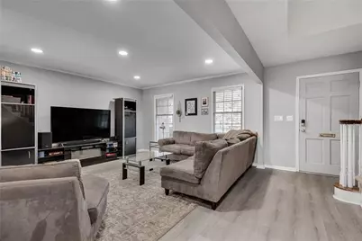 6520 Roswell Road #11, Sandy Springs, GA 30328 - Photo 4