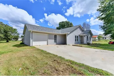 2725 Milton Bryan Drive, Loganville, GA 30052 - Photo 2