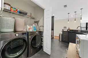 3334 Peachtree Rd NE, Atlanta, GA 30326 - Photo 20