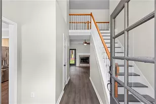 602 Overhill Dr, Woodstock, GA 30189 - Photo 2