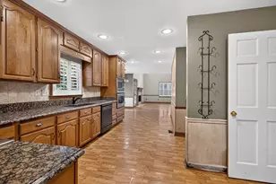 4370 Laurian Dr, Kennesaw, GA 30144 - Photo 10