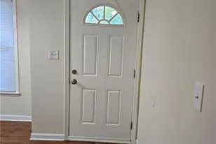 1225 Oakplace Dr SW, Marietta, GA 30008 - Photo 2