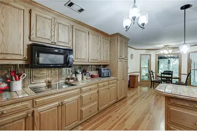 2720 Bay Ridge Drive, Loganville, GA 30052 - Photo 12