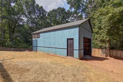4267 Rivuere Pt, Gainesville, GA 30507 - Photo 10