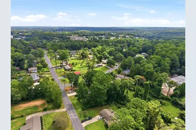 2681 Kings Circle, Lawrenceville, GA 30044 - Photo 12