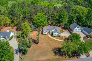 3314 Banks Mountain Dr, Gainesville, GA 30506 - Photo 2