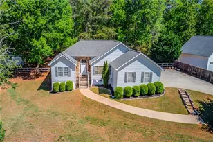 3314 Banks Mountain Dr, Gainesville, GA 30506 - Photo 4
