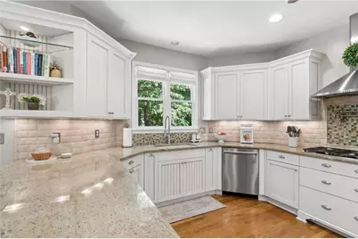 3090 Salisbury Drive, Alpharetta, GA 30004 - Photo 4