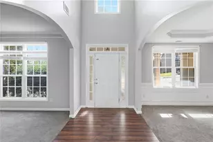 1332 Melrose Woods Ln, Lawrenceville, GA 30045 - Photo 2