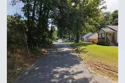 1923 Grove Avenue, East Point, GA 30344 - Photo 4