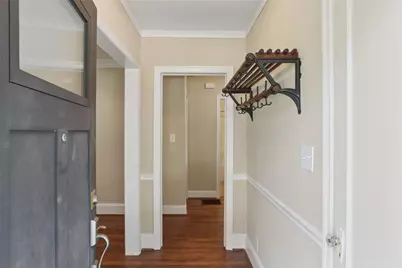266 Midvale Drive NE, Atlanta, GA 30342 - Photo 4