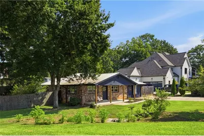 211 Brooke Drive, Alpharetta, GA 30009 - Photo 2