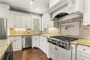 4170 Williams Point Dr, Cumming, GA 30028 - Photo 8