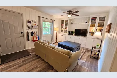 1581 Lost Mountain Road, Powder Springs, GA 30127 - Photo 10