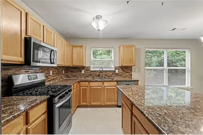 579 Ironstone Drive, Fairburn, GA 30213 - Photo 10