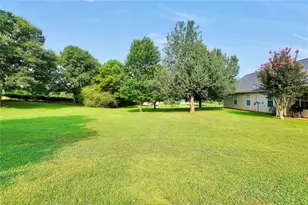 1130 Larkspur Dr, Locust Grove, GA 30248 - Photo 32