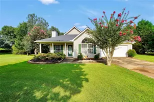 1130 Larkspur Dr, Locust Grove, GA 30248 - Photo 2
