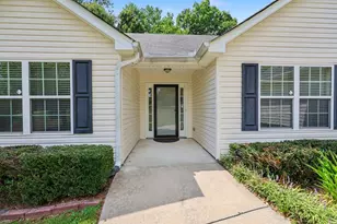 2844 Sawyer Mill Dr, Gainesville, GA 30507 - Photo 2
