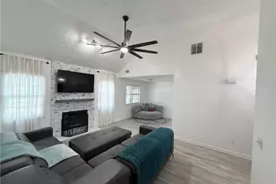 106 Elk Grove Dr, Auburn, GA 30011 - Photo 2