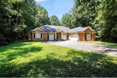 2434 Creekside Trace, Jonesboro, GA 30236 - Photo 2