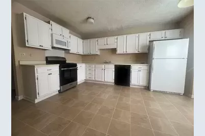 1033 Plantation Way NW, Kennesaw, GA 30144 - Photo 4