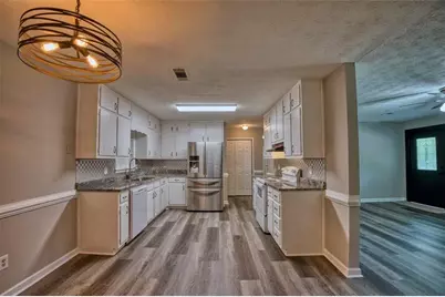 402 Trotters Ridge, Lawrenceville, GA 30043 - Photo 8