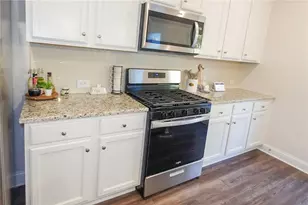573 Auburn Crossing Dr, Auburn, GA 30011 - Photo 16