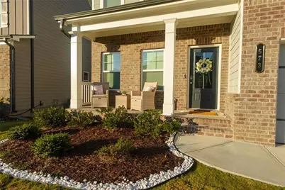573 Auburn Crossing Drive, Auburn, GA 30011 - Photo 2