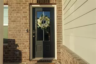 573 Auburn Crossing Dr, Auburn, GA 30011 - Photo 4