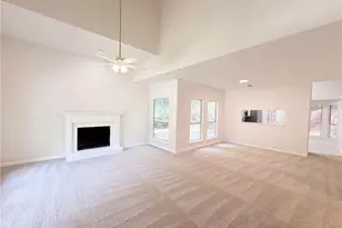 901 Lauren Kay Ct, Lawrenceville, GA 30046 - Photo 12
