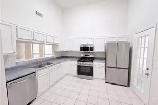 901 Lauren Kay Ct, Lawrenceville, GA 30046 - Photo 2