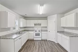 4036 Liberty Ests Dr, Macon, GA 31216 - Photo 2