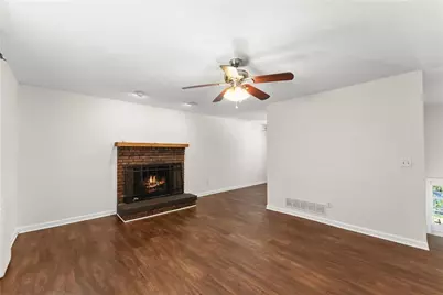 1421 Northwood Circle, Gainesville, GA 30501 - Photo 8