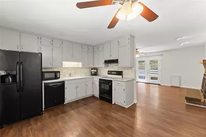 1421 Northwood Circle, Gainesville, GA 30501 - Photo 12