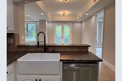 2255 Peachtree Road NE #322, Atlanta, GA 30309 - Photo 12